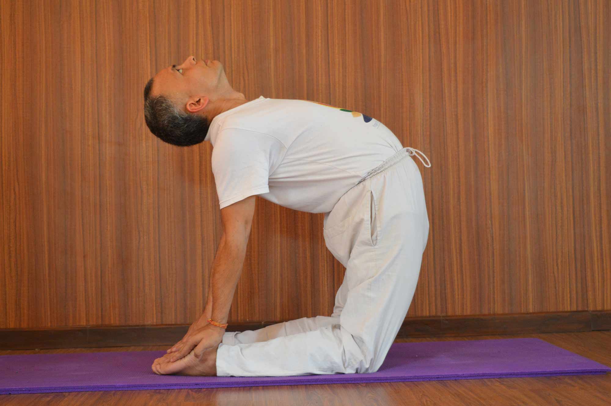 10 Camel Pose Yoga Benefits (Ustrasana) - Blog by Aatm Yogashala